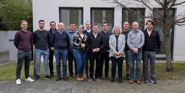 Mitglieder des Fachausschusses Verfahren und Anlagentechnik Mitglieder des Fachausschusses Verfahren und Anlagentechnik